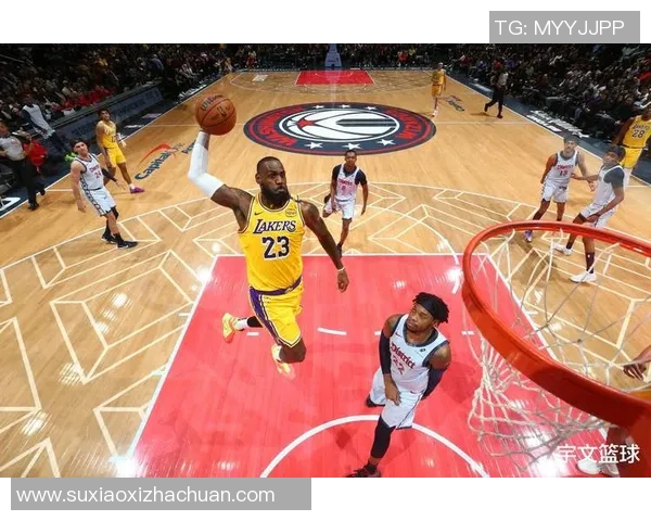 足球与篮球明星的精彩瞬间对比图集展现运动魅力与风采 足球与篮球明星的精彩瞬间对比图集展现运动魅力与风采